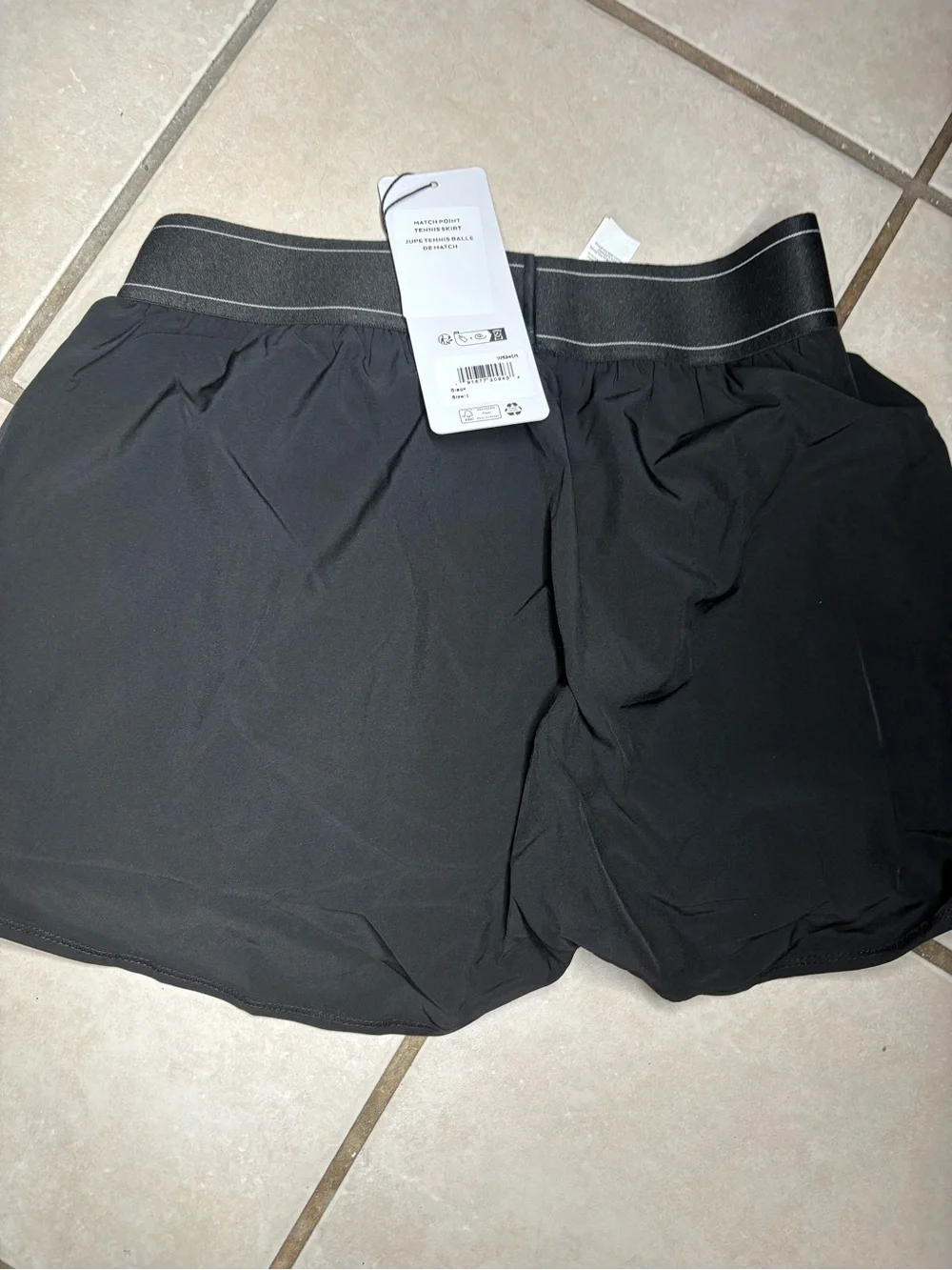 ALO Yoga Black Circle Skater Tennis Skirt with Elastic Waistband